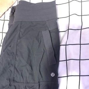 lulu lemon studio crop